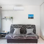 Les Flamants Roses-1 By Interhome La Grande Motte