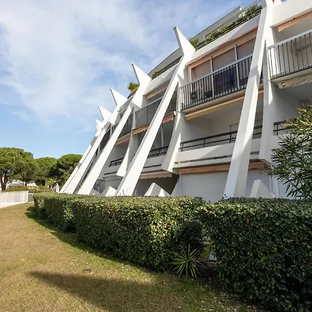 Les Flamants Roses-1 By Interhome *